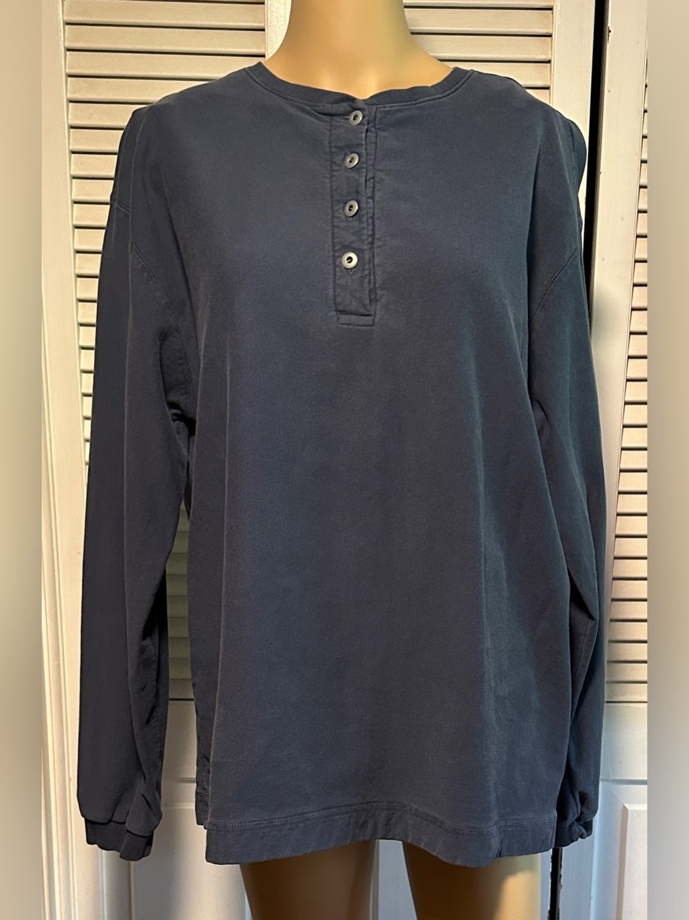 L. L. Bean Navy Blue Fleece Long Sleeve 1/4 Button Top Women’s Large